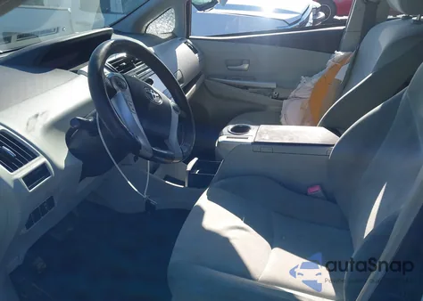 2012 Toyota Prius V Three из США, поврежденный, VIN JTDZN3EU2C3063545